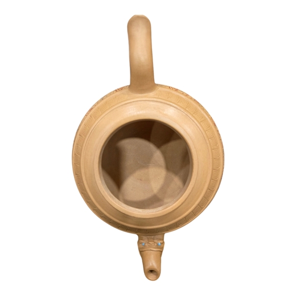 Chinese Yixing Teapot: Yellow Turtle with Exquisite Detail - Picture 3 of 3